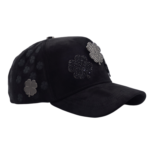 BLACK CLOVER